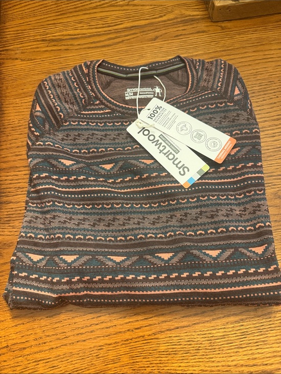 Smartwool Tops - Smartwool Women's Patterned Crewneck base layer Top in Navy and Coral